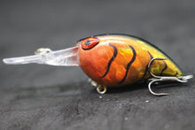 Load image into Gallery viewer, wLure 6cm 5g Deep Diving Tight Wobble Fishing Lure Fresh Water Hard Bait Flaoting Jerkbait 8# Hooks Insect Bait Crankbait C770
