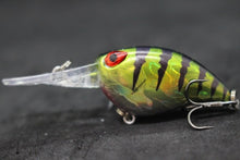 Load image into Gallery viewer, wLure 6cm 5g Deep Diving Tight Wobble Fishing Lure Fresh Water Hard Bait Flaoting Jerkbait 8# Hooks Insect Bait Crankbait C770
